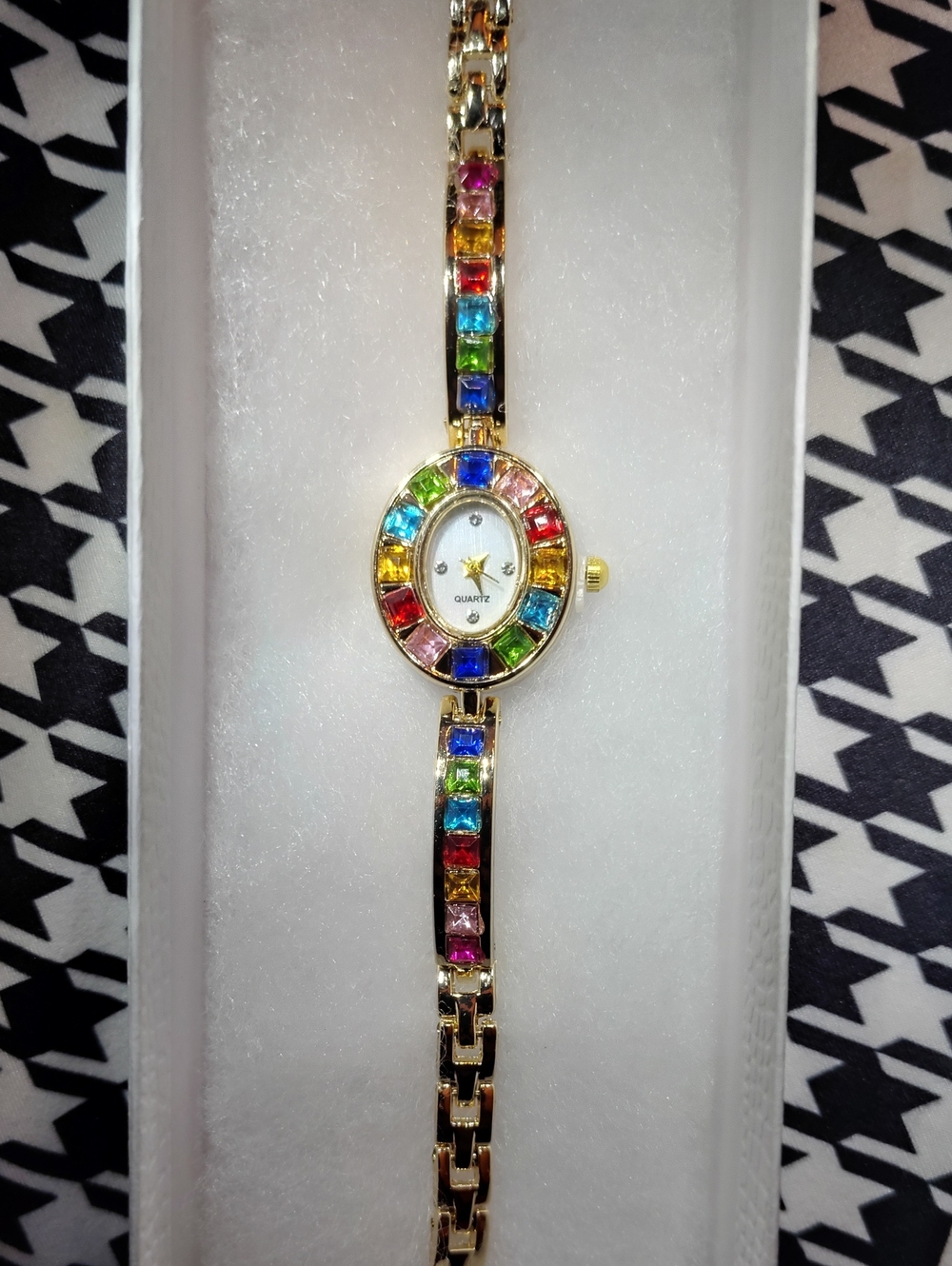 🪷Gold Toned Gemstone Fashion Watch 🪷